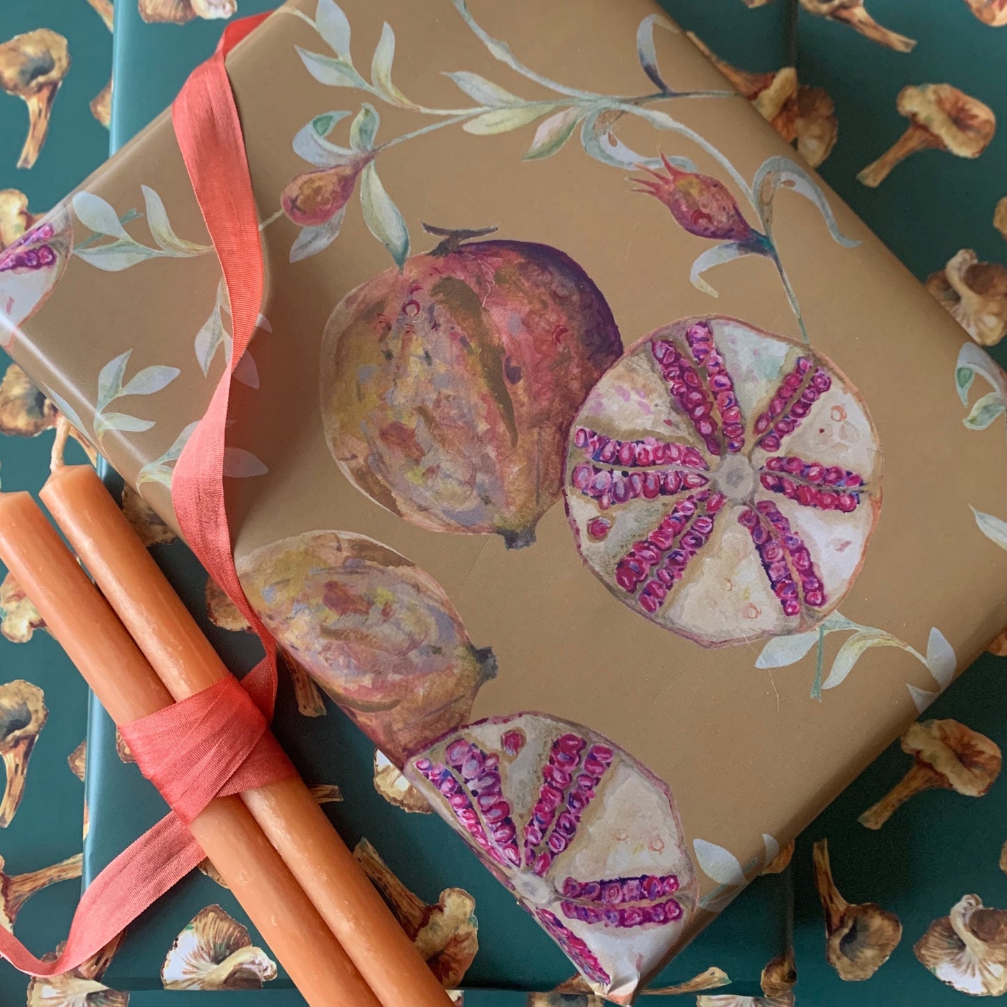 Pomegranate festive wrapping paper set