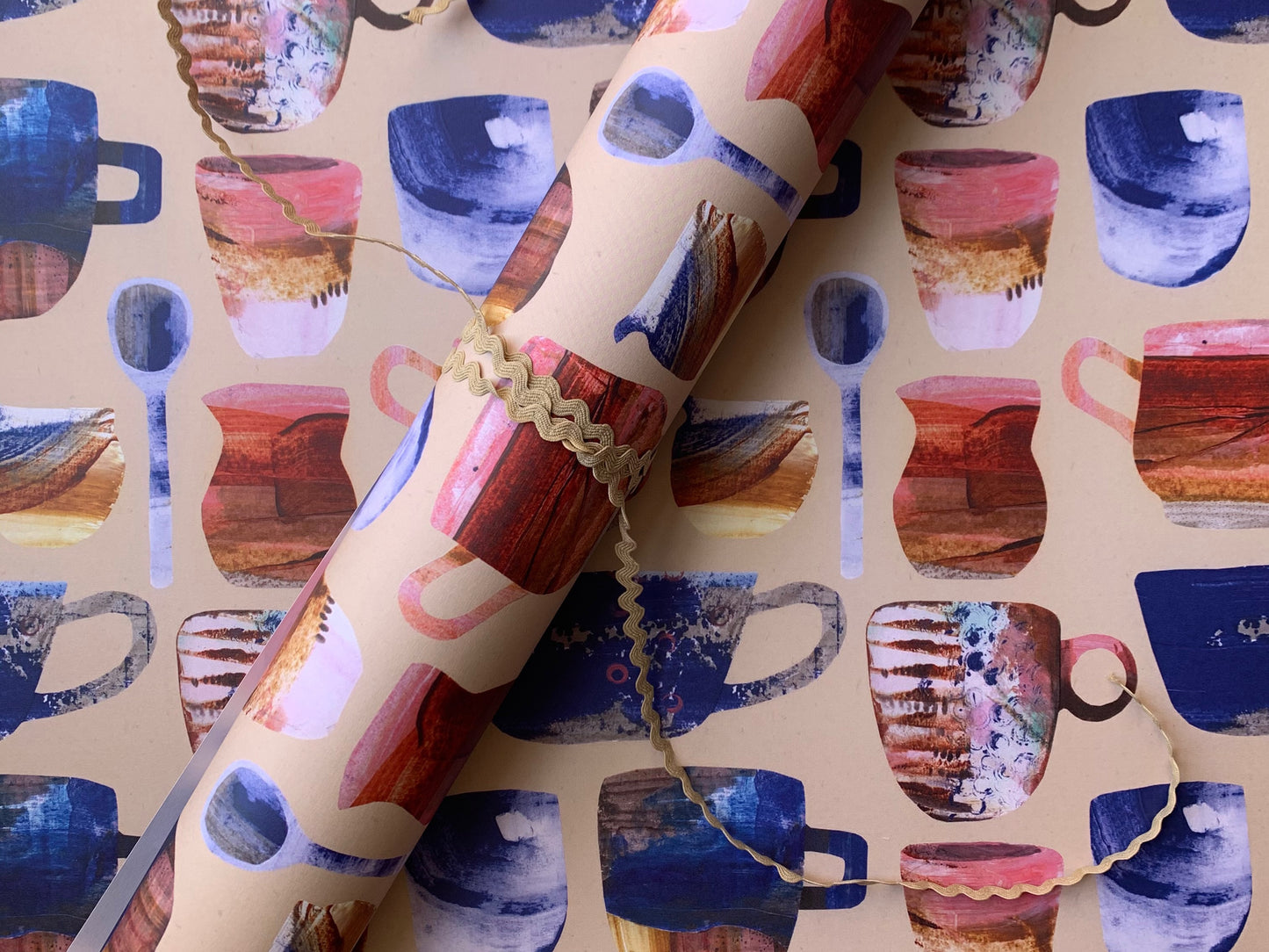 Coffee cup print wrapping paper